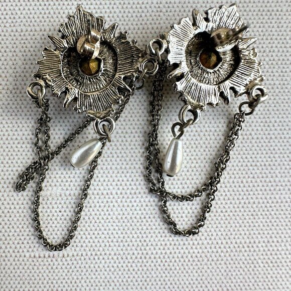 Vintage Pearl and Black Glass Pierced Dangle Earrings - Picture 5 of 7